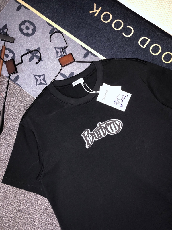 ブランドTシャツ側面デザイン